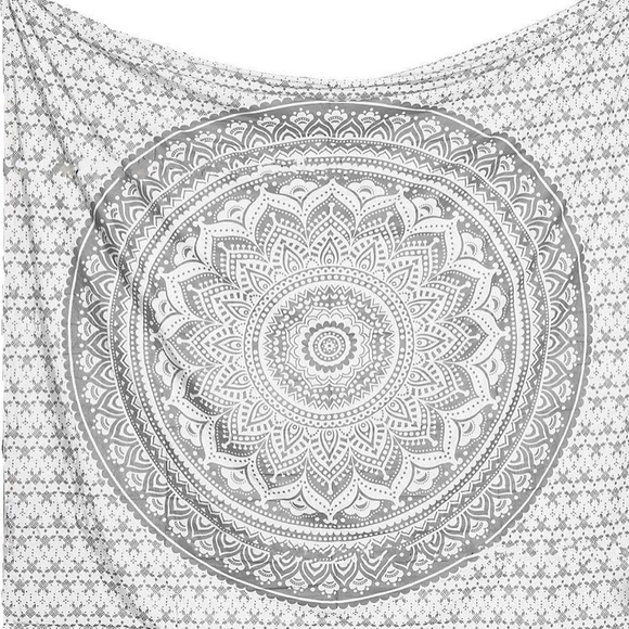 THE ART BOX Wall Tapestry for Bedroom -Silver/white. - Picture 1 of 8